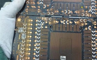 RTX 5090显卡PCB谍照曝光 已开始试产