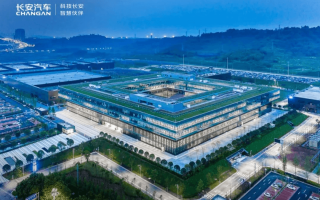 长安汽车：“自研+合作”双轮驱动，高端电动化迎来突破｜2024大事记