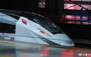 极速450km/h！CR450复兴号原型车露面：车头极其科幻