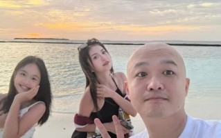 包贝尔官宣包文婧怀二胎：谢谢我老婆肚子里的老二面条子