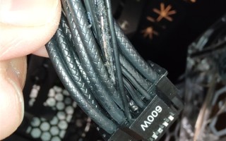 RTX 5070电源线居然也烧毁！供电接口针脚“丢”了一个
