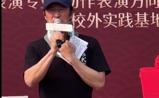 吴京回应受伤：前两天传授动作“翻车”了