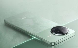 REDMI K80系列销量突破360万台 高通送来蛋糕：王腾和全体员工庆祝