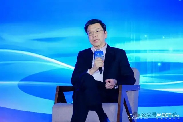 李开复周志华纵论AI大模型，万字梳理MEET'25大咖激辩，320万观众同见证-第3张图片-芙蓉之城