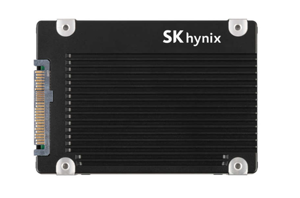 SK海力士发布61TB企业级固态硬盘：PCIe 5.0接口、带宽提升至32GT/s-第2张图片-芙蓉之城