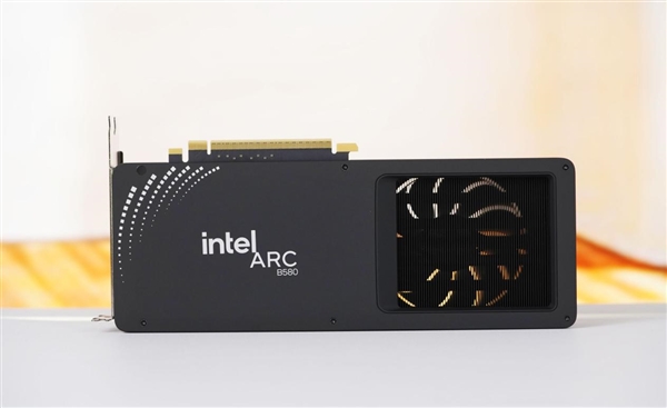 对标RTX 4060！Intel锐炫B580限量版显卡图赏-第4张图片-芙蓉之城