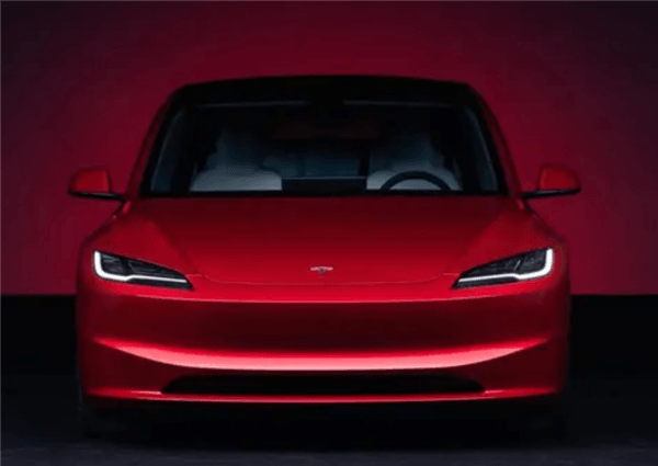 涨价3600元23.55万元起！新款特斯拉Model 3后驱版上市-第1张图片-芙蓉之城