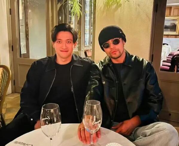周杰伦晒与周冠宇聚会照 配文：开车不喝酒-第1张图片-芙蓉之城