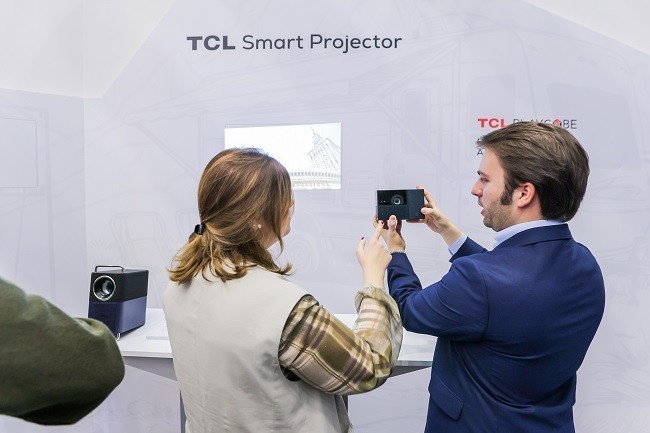 科技风向标！TCL实业携全新智能移动通讯产品闪耀MWC 2025-第6张图片-芙蓉之城