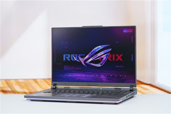 锐龙9 9955HX3D加持！ROG魔霸9笔记本图赏-第4张图片-芙蓉之城