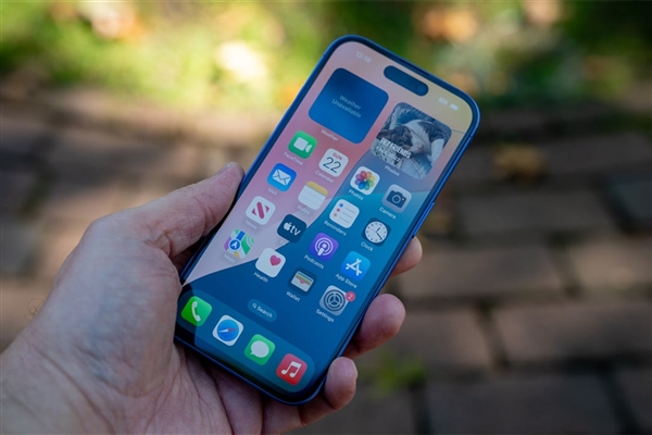 iPhone 16 Pro价格大跳水：苹果手机从来没这么香过-第1张图片-芙蓉之城