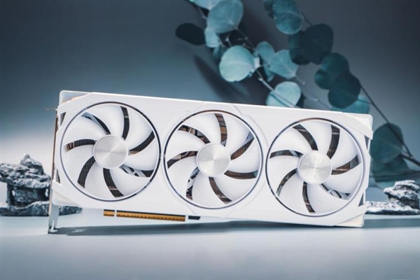 征服每一场战斗 耕升 GeForce RTX 5070 踏雪 OC《风暴崛起》阵营对决-第9张图片-芙蓉之城