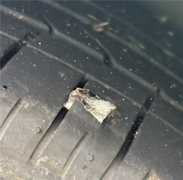 澳大利亚最繁忙高速公路上数百辆车轮胎被扎：致交通瘫痪-第1张图片-芙蓉之城