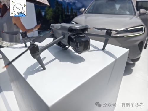 比亚迪联手大疆！奶爸车17万开卖 车顶还带“停机坪”-第2张图片-芙蓉之城